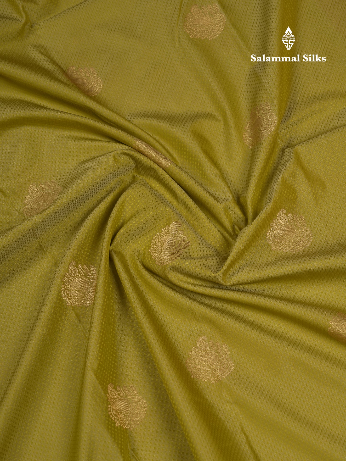 Beautiful Manthulir Green Semi Silk Saree With Contrast Pink Blouse
