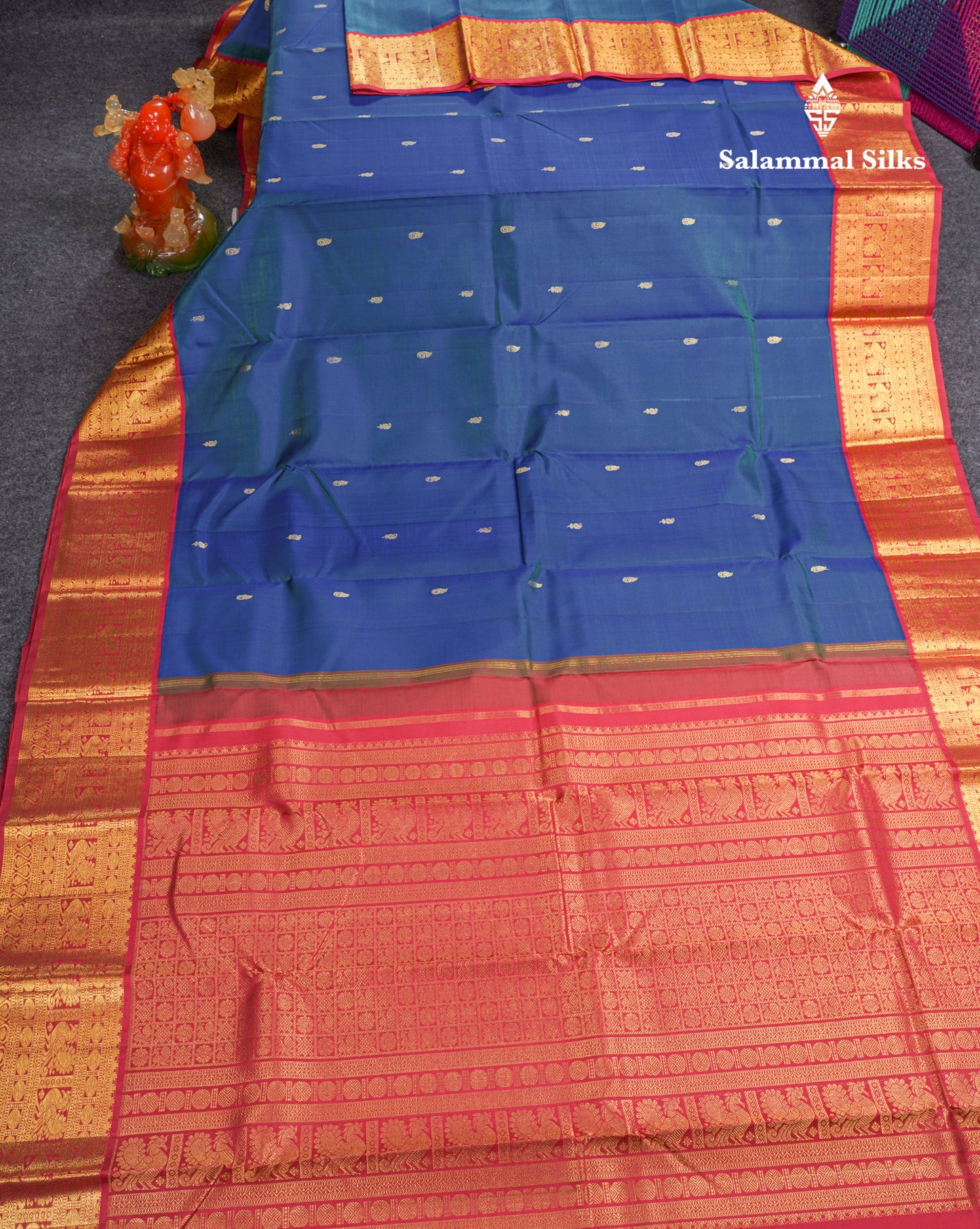 Korvai Dual Tone Peacock Blue Pure Kanjivaram Silk Saree With Contrast Maroon Traditional Border