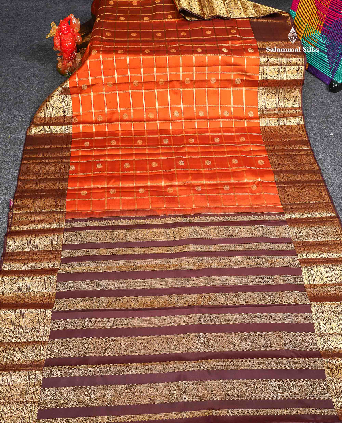 Pure Kanjivaram Silk Saree - Rust Orange Colour Body Checks With Butta & Contrast Dark Brown Long Border