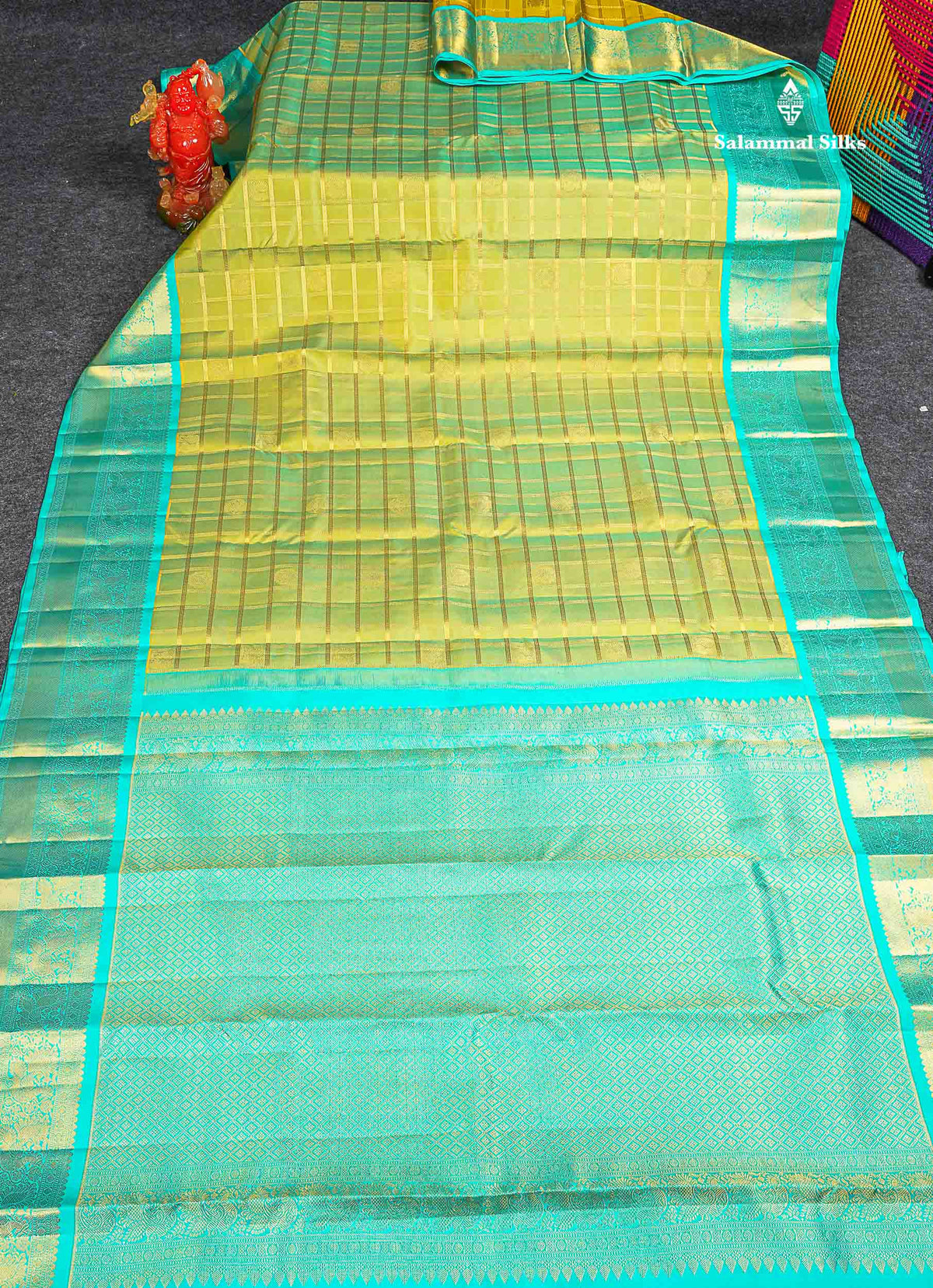 Pure Kanjivaram Silk Saree - Manthulir Green Colour Checks With Butta & Contrast Sea Green Border