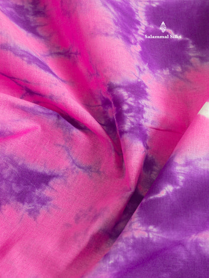 White Batik Print Sungudi Pure Cotton Saree With Contrast Grey Border