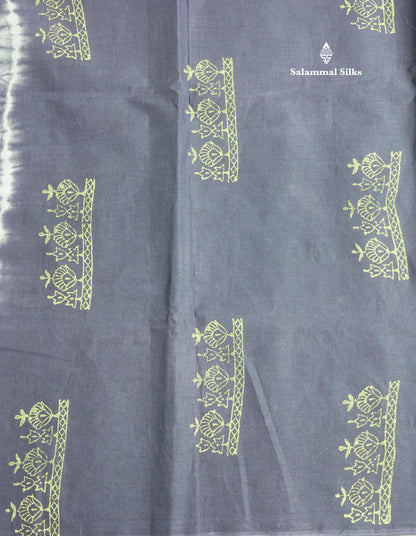 White Batik Print Sungudi Pure Cotton Saree With Contrast Grey Border