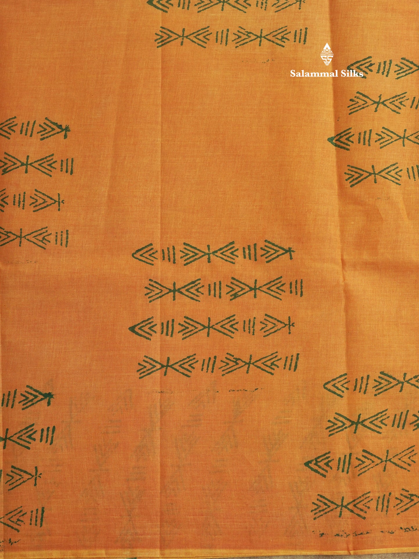 White Batik Print Sungudi Pure Cotton Saree With Contrast Grey Border