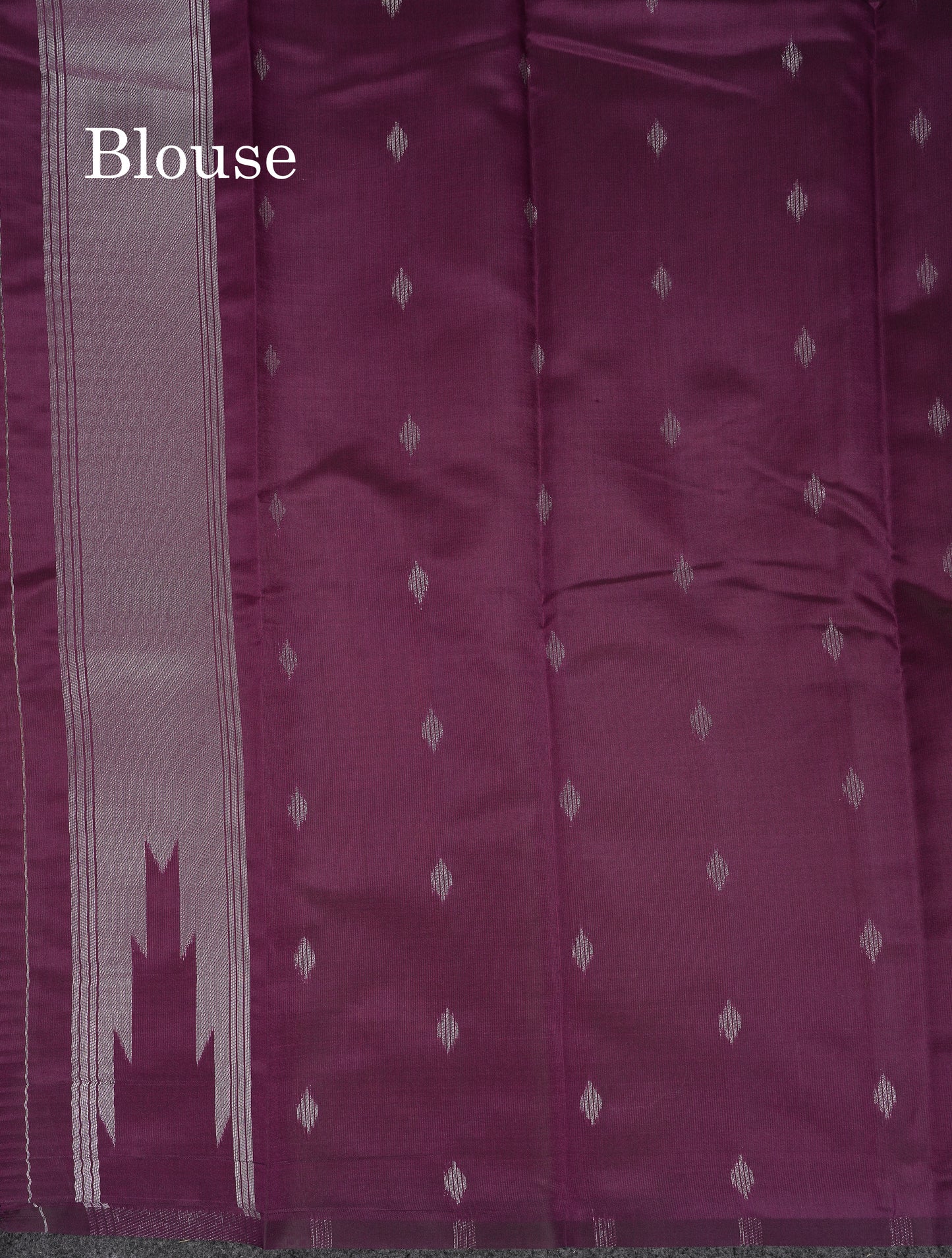 Beautiful Light Purple Malli Mogu Butta Semi Silk Saree With Traditional Temple Border