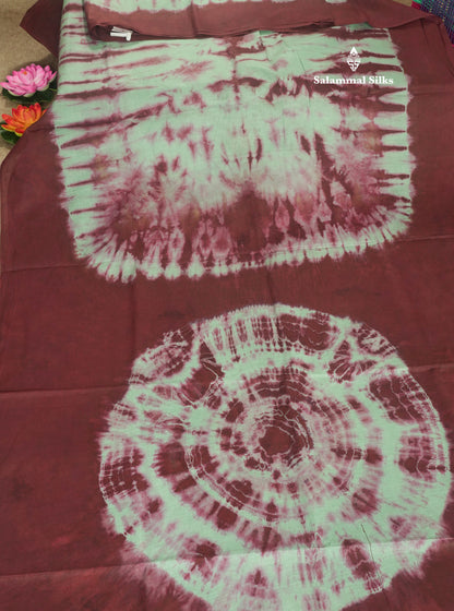 White Batik Print Sungudi Pure Cotton Saree With Contrast Grey Border