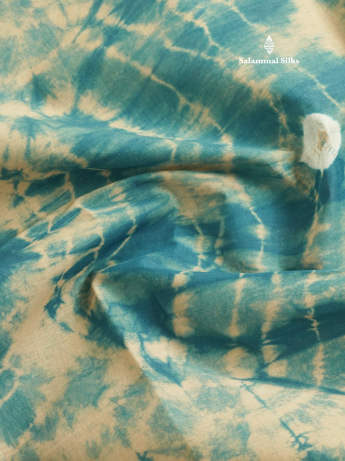 White Batik Print Sungudi Pure Cotton Saree With Contrast Grey Border