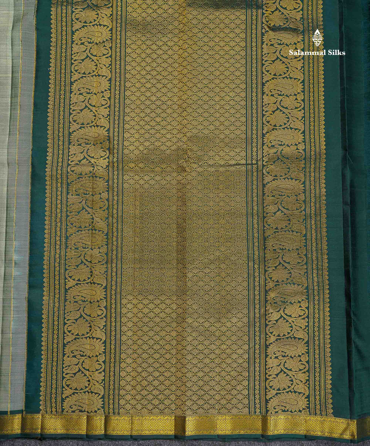 Pure Kanjivaram Silk Saree - Cream Green Colour Body With Contrast Bottle Green Small Border