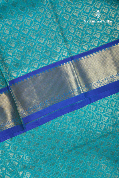 Sapphire Green Bridal Pure Kanjivaram Silk Saree With Contrast Royal Blue Border