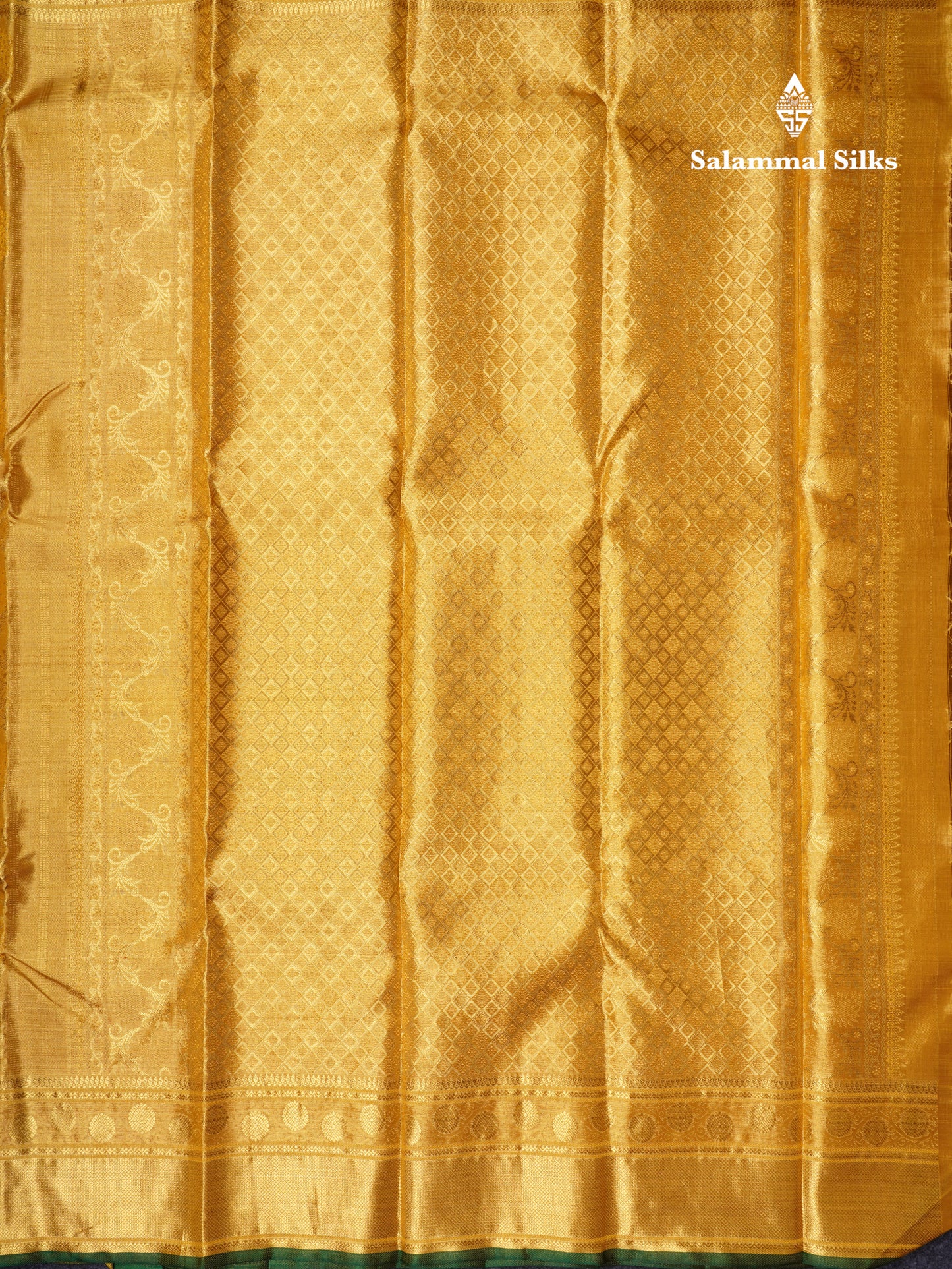 Kanjivaram Tomato Red Colour 2G Zari Pure Silk Saree With Gold Zari Border