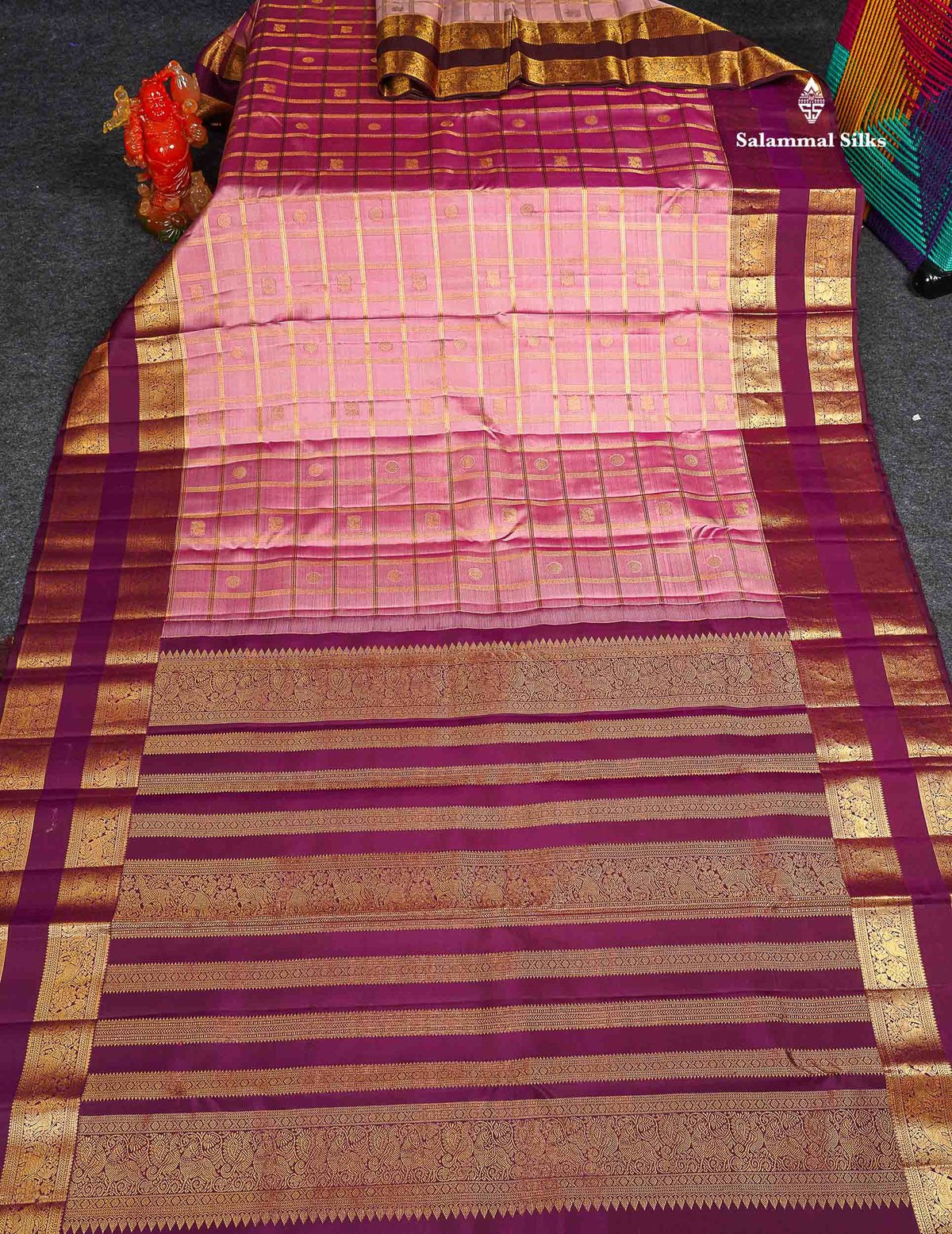 Pure Kanjivaram Silk Saree - Onion Pink Colour Body Checks With Butta & Contrast Wine Purple Gap Border 
