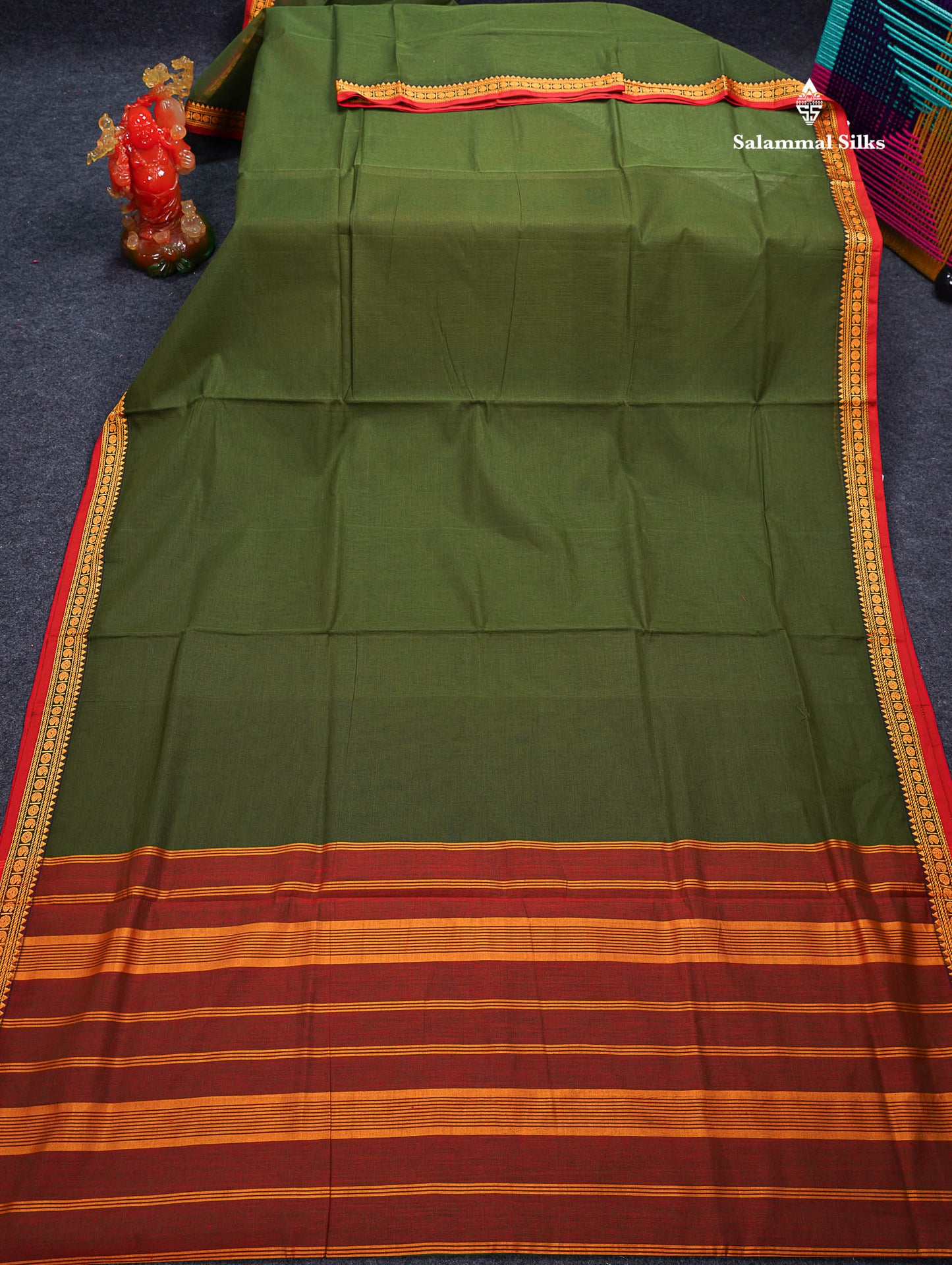 Beautiful Redish Maroon Plain Pure Cotton Saree With Contrast Dual Tone Bottle Green Thread Work Traditional Small Border
