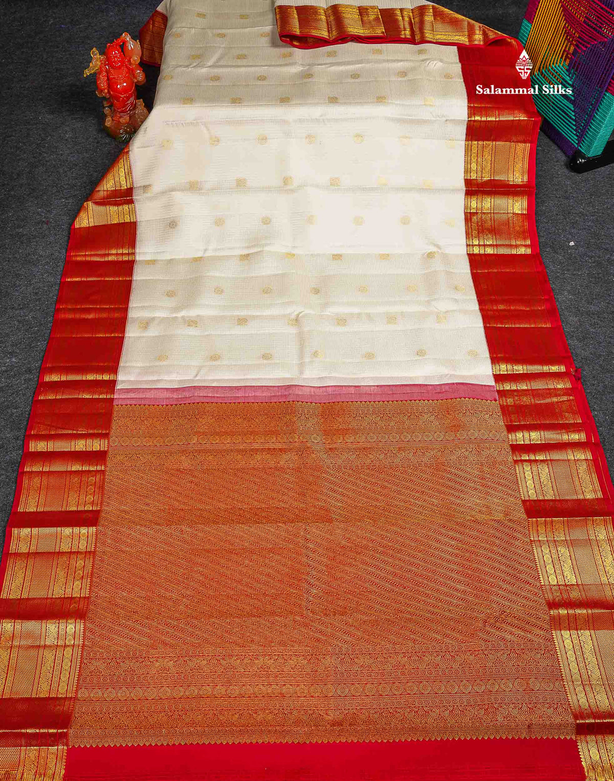 Korvai Pure Kanjivaram Silk Saree - Half White Colour Body Small Zari Checks With Butta & Contrast Chilly Red Traditional Border 