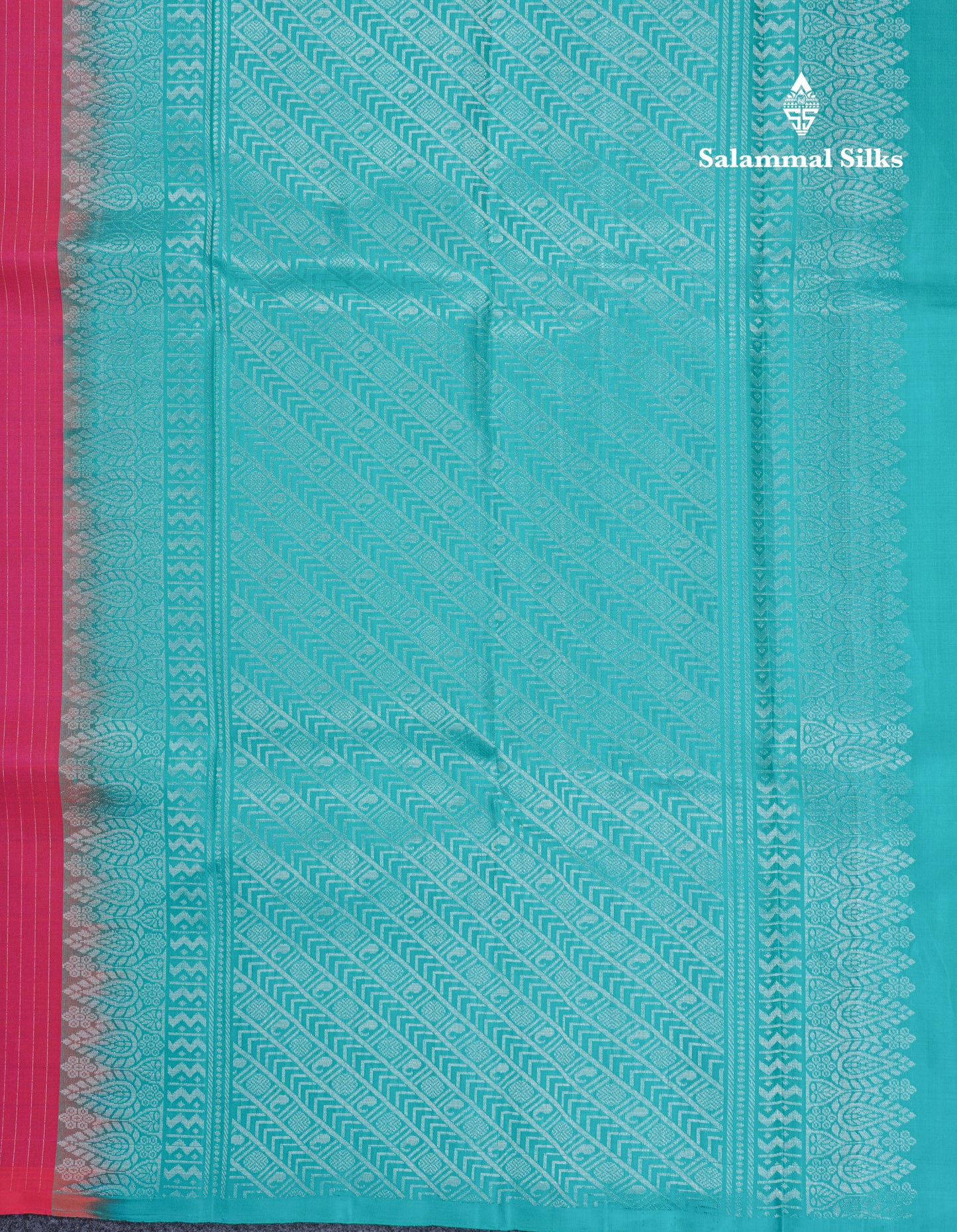 Dual Tone Pinkish Orange Pure Kanjivaram Silk Saree With Contrast Sapphire Green Blouse