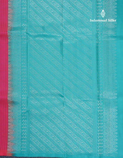 Dual Tone Pinkish Orange Pure Kanjivaram Silk Saree With Contrast Sapphire Green Blouse