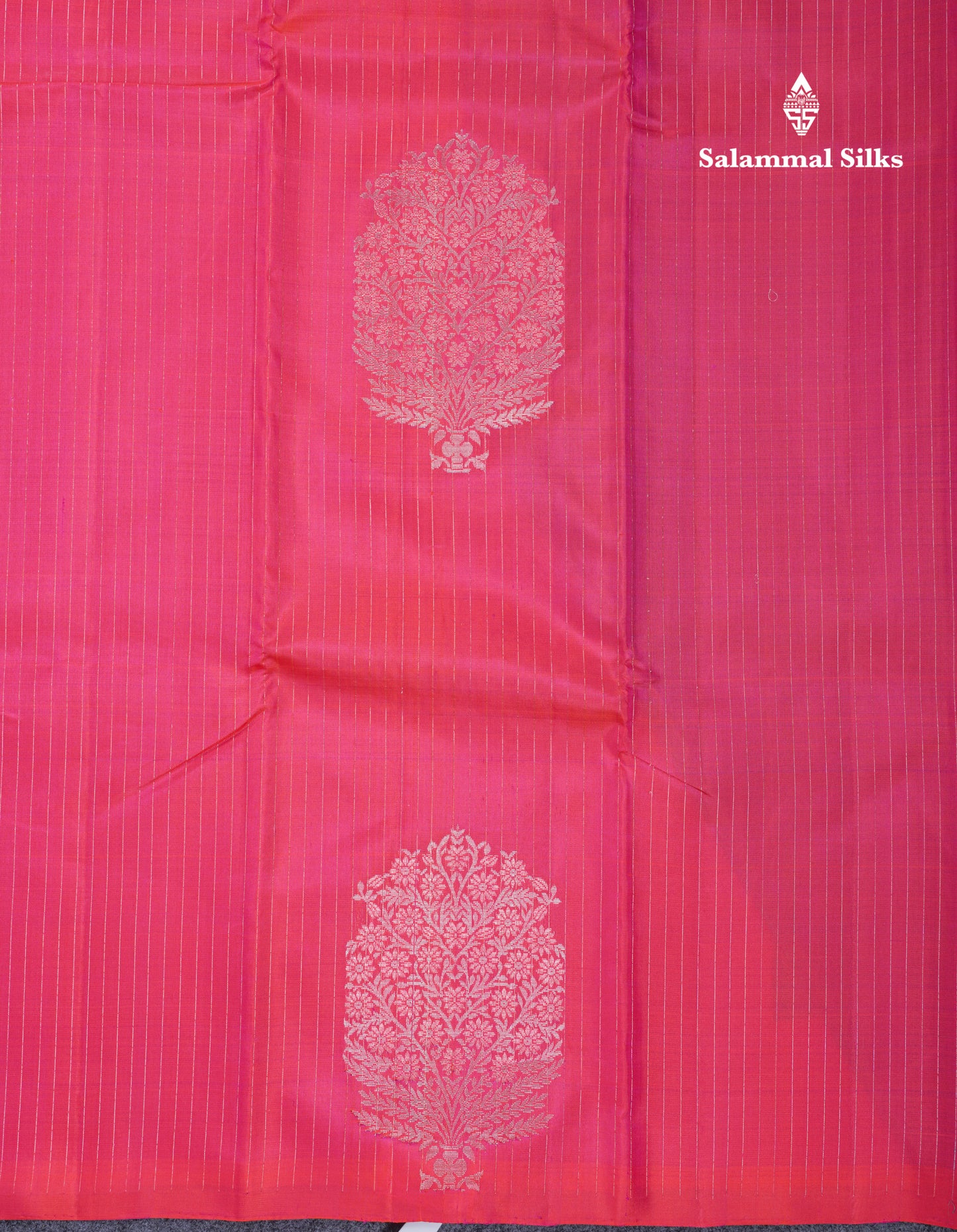 Dual Tone Pinkish Orange Pure Kanjivaram Silk Saree With Contrast Sapphire Green Blouse