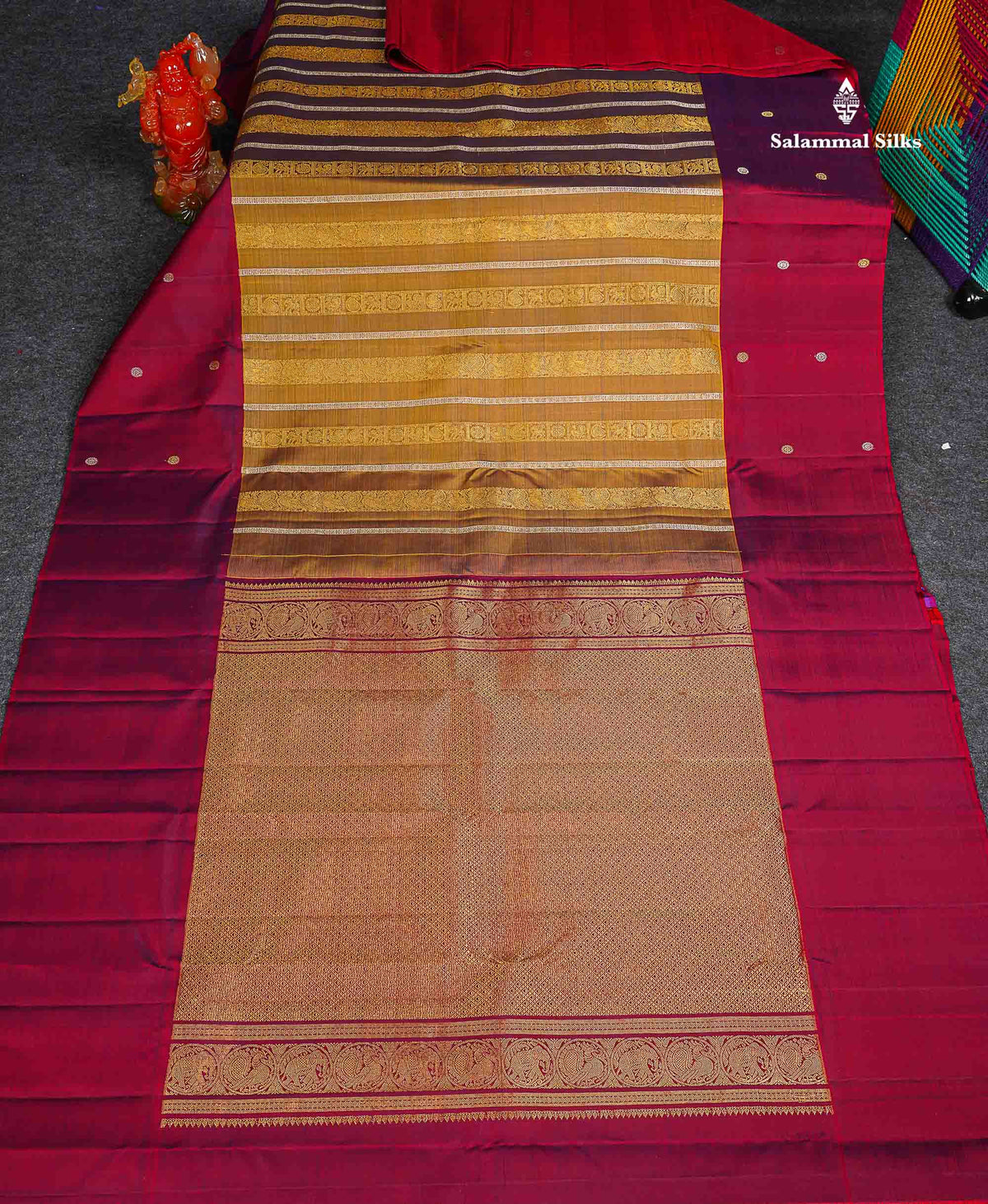 Pure Kanjivaram Silk Saree - Mehandi Green Colour Body With Contrast Dual Tone Maroon Border