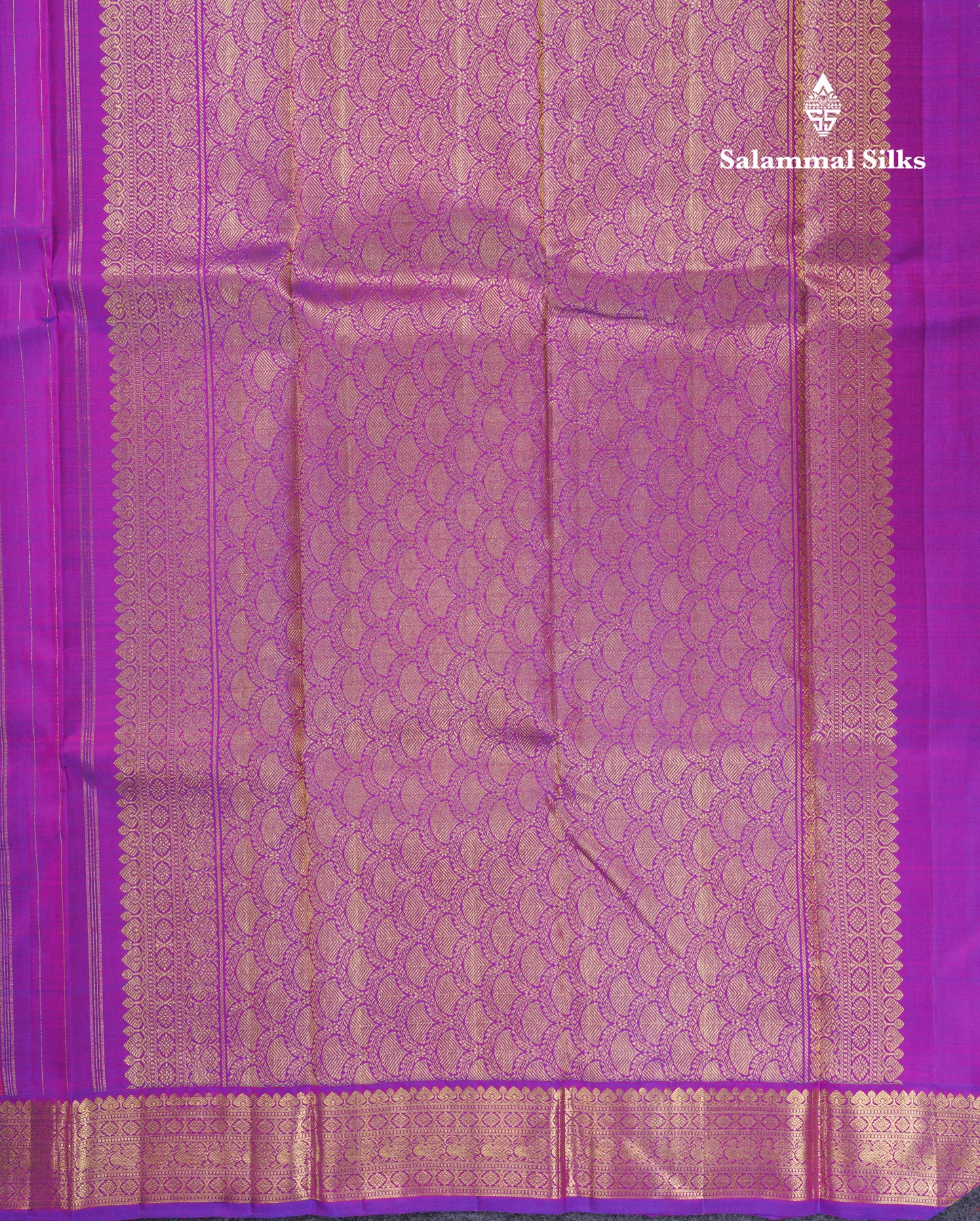 Dual Tone Pinkish Orange Pure Kanjivaram Silk Saree With Contrast Vadamalli Small Traditional Border