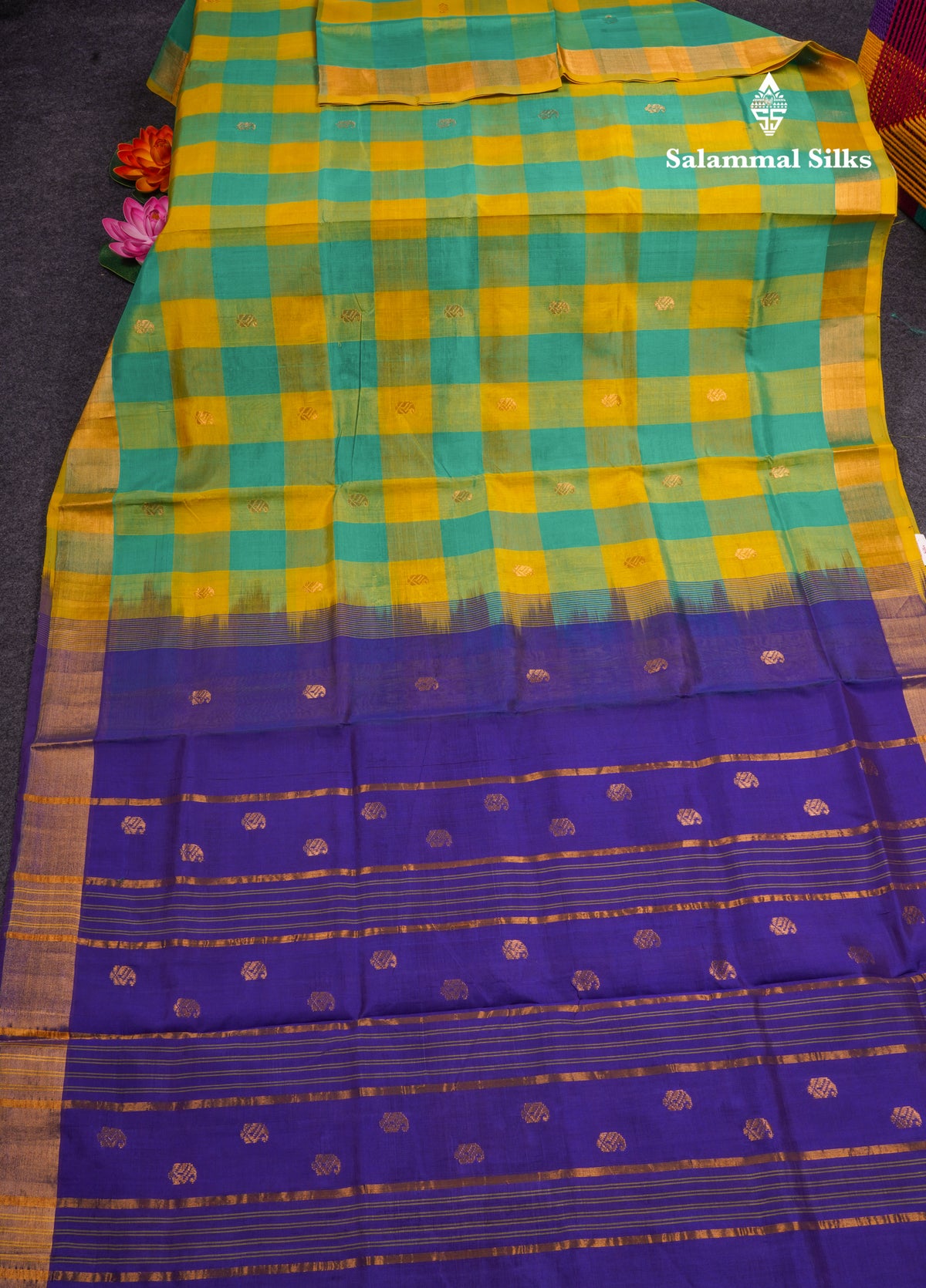 Paalum Pazham Checks Pure Silk Cotton Saree With Gold Zari Border