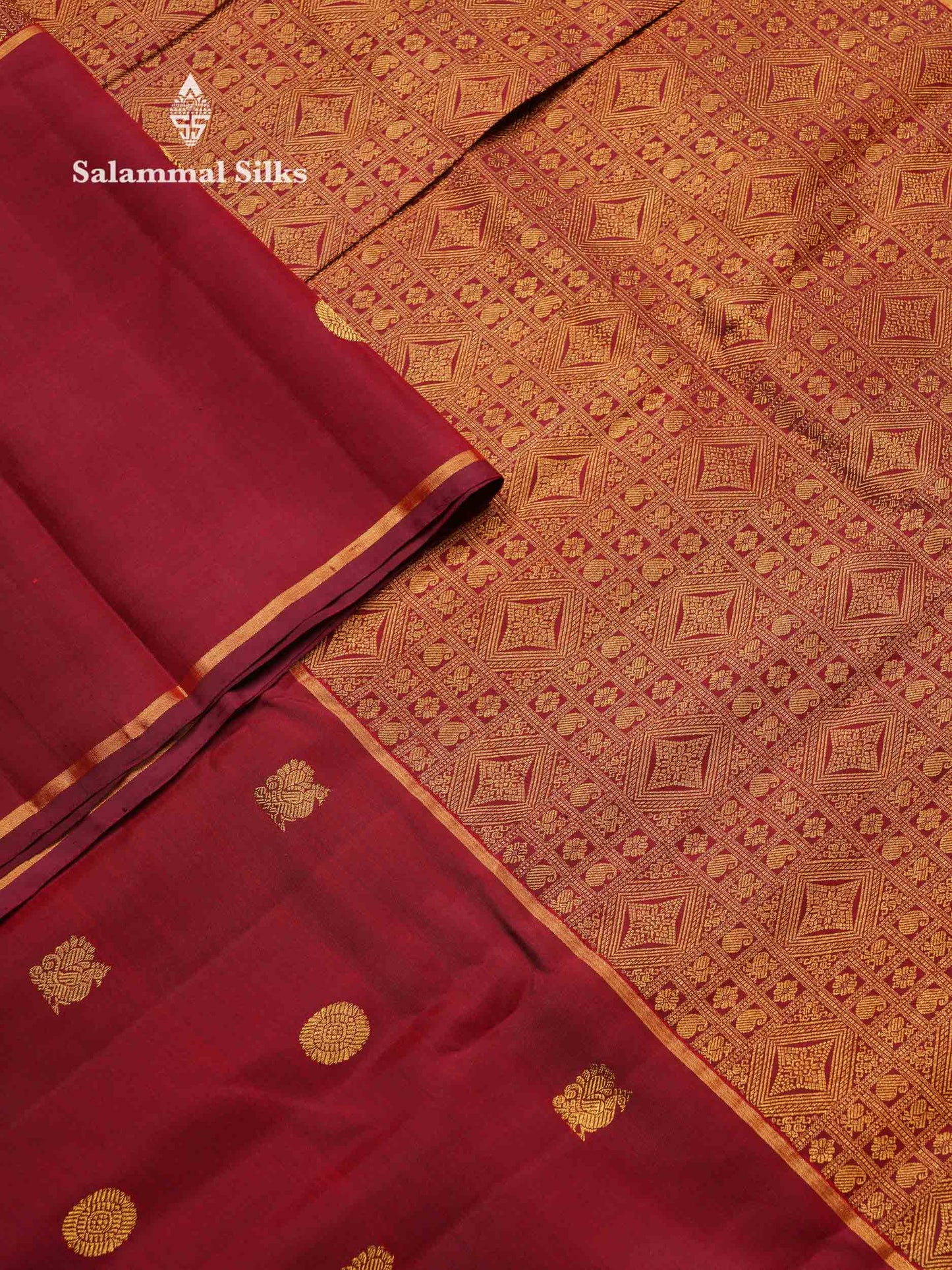 Beautiful Dual Tone Magenta Pure Kanjivaram Silk Saree With Traditional Long Peacocok & Chakaram Butta Border