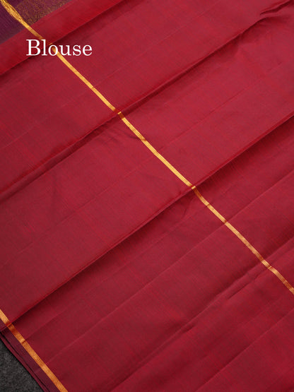 Beautiful Dual Tone Magenta Pure Kanjivaram Silk Saree With Traditional Long Peacocok & Chakaram Butta Border