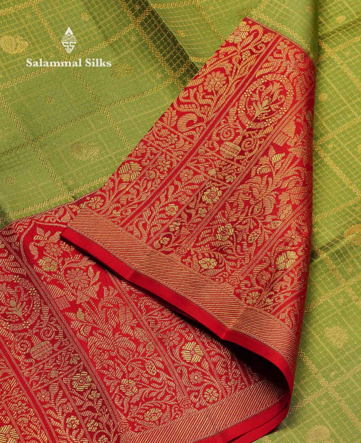 Beautiful Parrot Green Bridal Pure Kanjivaram Silk Saree With Contrast Red Traditional Evening Morning Border
