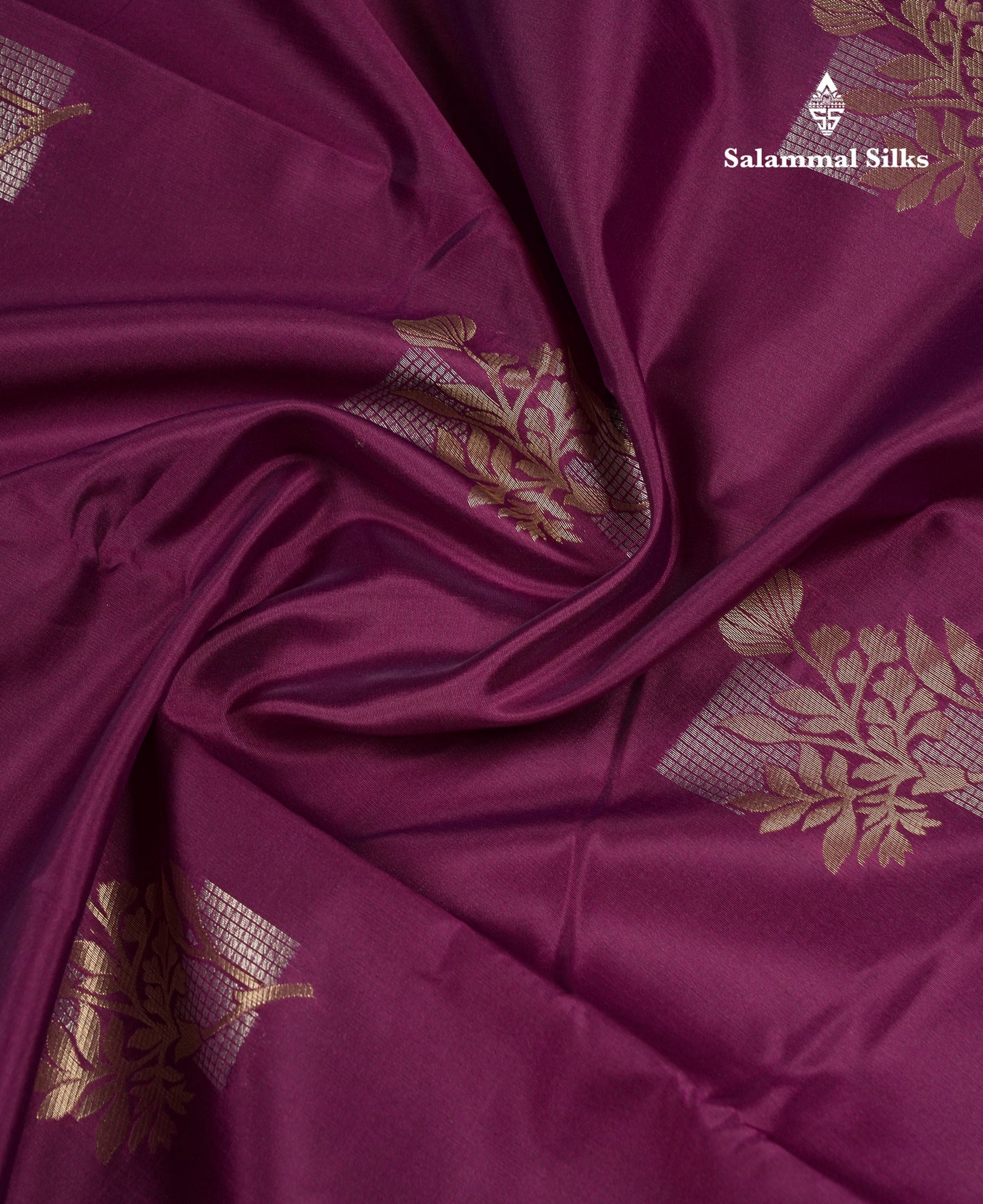 Beautiful Redish Maroon Semi Silk Saree With Contrast Sapphire Green Fancy Border