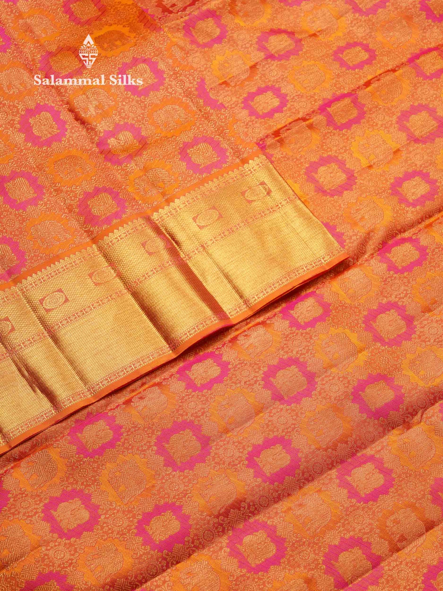 Beautiful Orange Bridal Pure Kanjivaram Silk Saree With Traditional Border