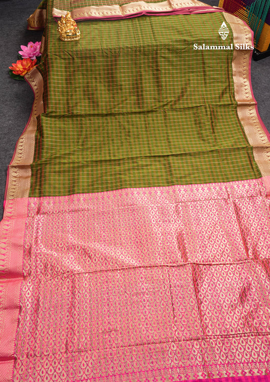 9 Yards Semi Silk Saree Mehandi Green & Army Green with Light Maroon Border