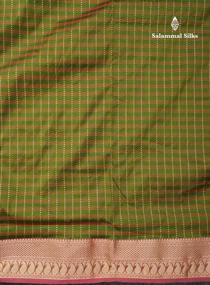 9 Yards Semi Silk Saree Mehandi Green & Army Green with Light Maroon Border