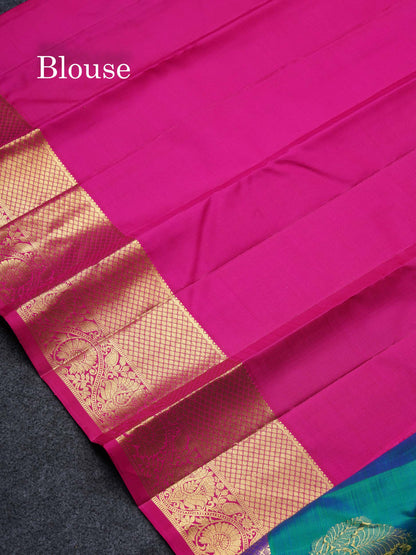 Beautiful Dual Tone Peacock Green Pure Kanjivaram Silk Saree With Contrast Vadamalli Traditional Evening Morning Border