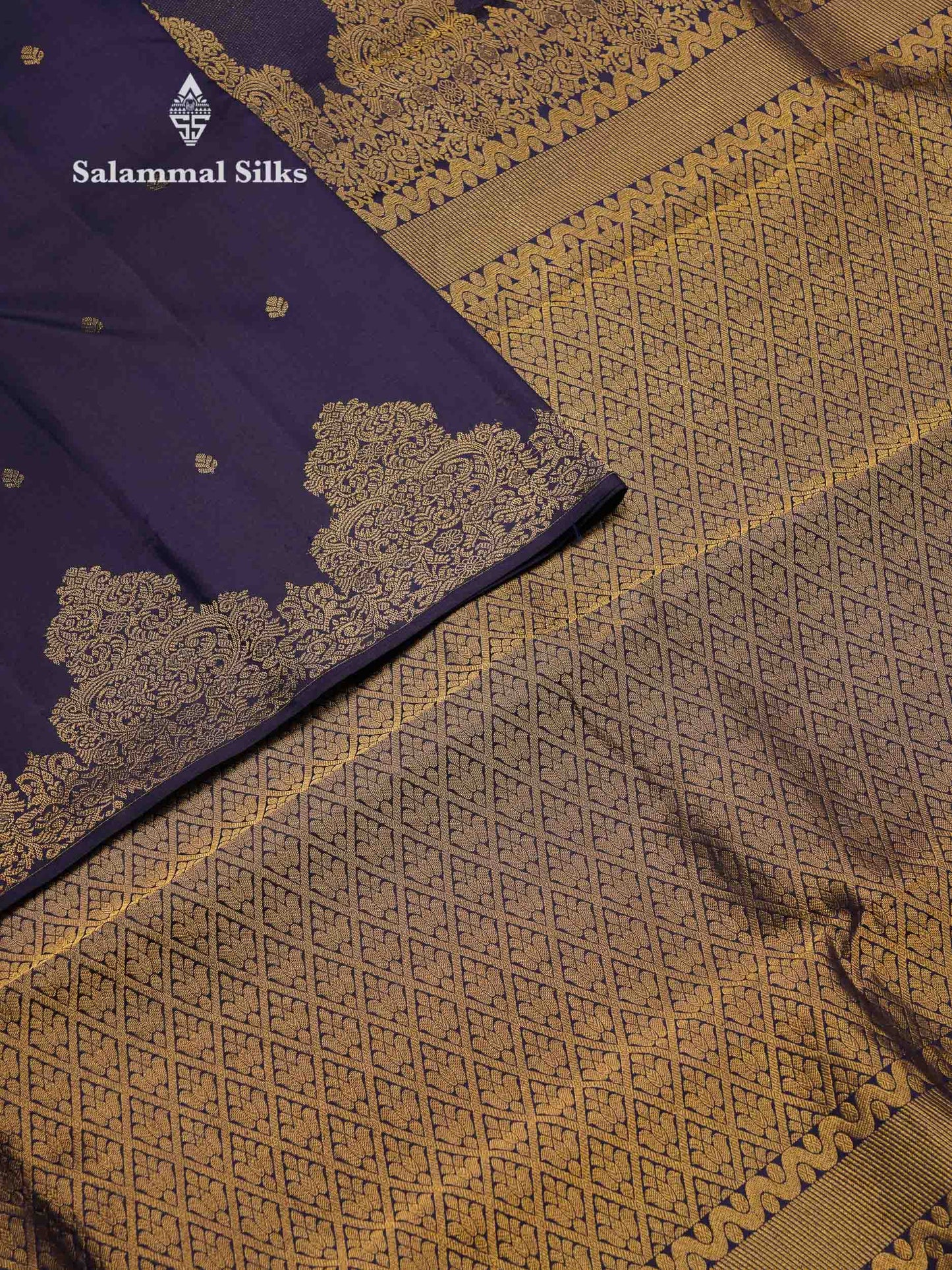 Beautiful Navy Blue Pure Kanjivaram Silk Saree With Traditional Turning Border