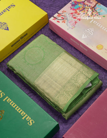 Beautiful Light Green Bridal Pure Kanjivaram Silk Saree With Traditional Border