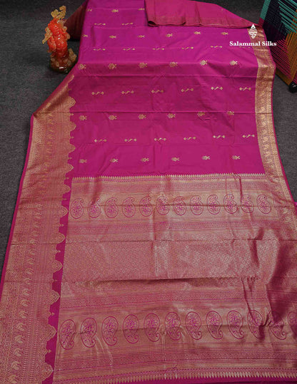 Beautiful Dual Tone Magenta Iruthalai Pakshi Zari Butta Semi Silk Saree With Traditional Turning Border