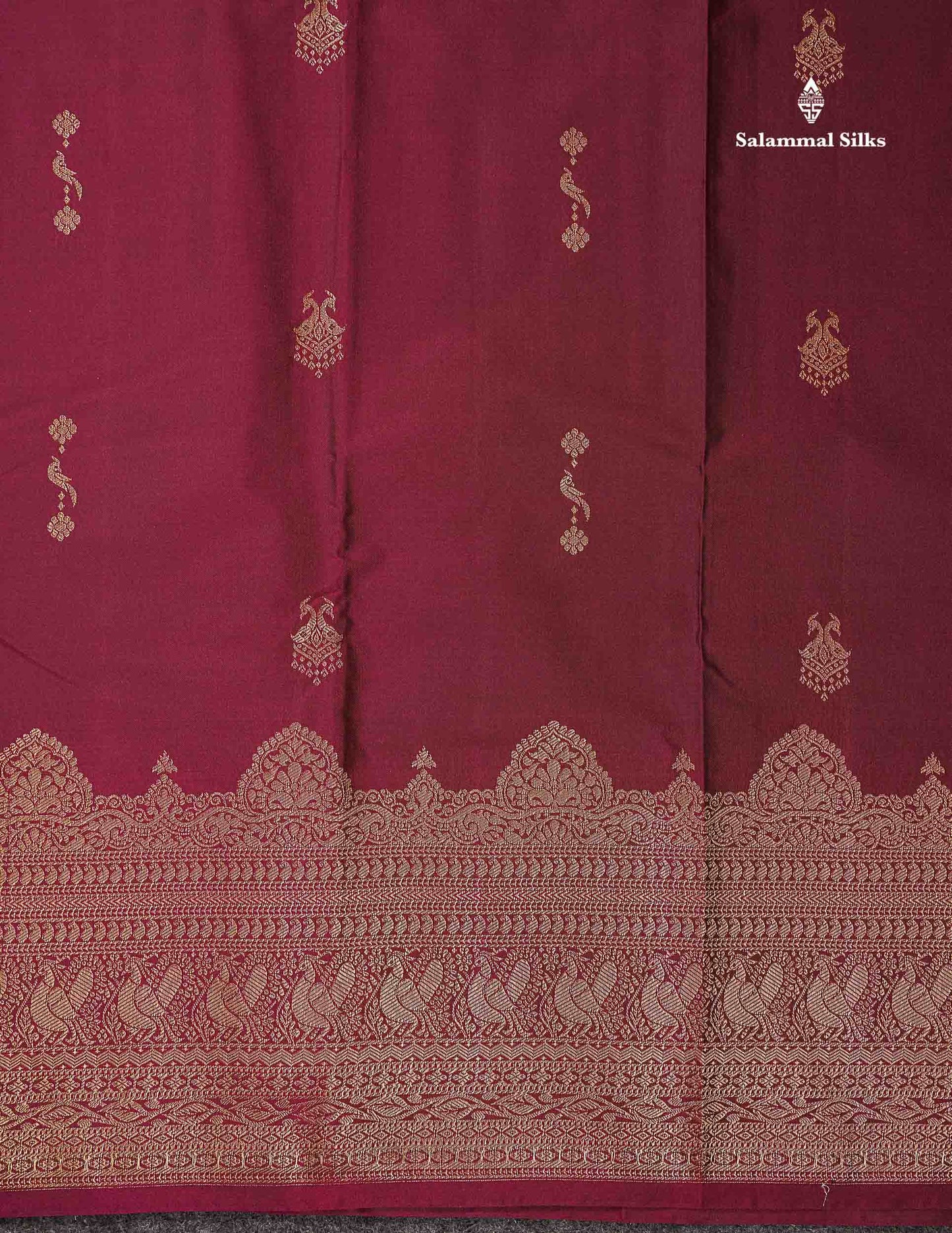 Beautiful Dual Tone Magenta Iruthalai Pakshi Zari Butta Semi Silk Saree With Traditional Turning Border