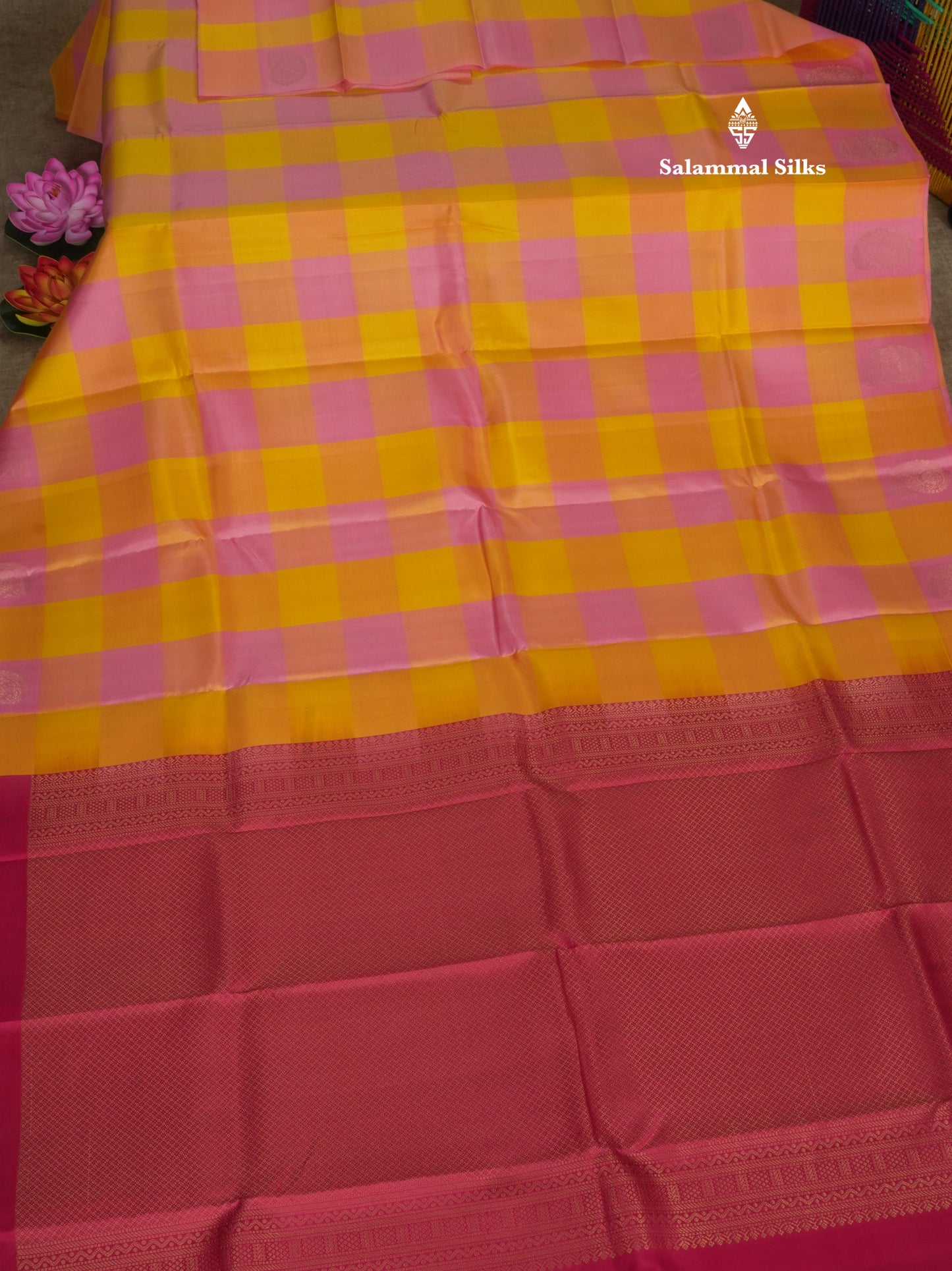 Paalum Pazham Checks Pure Kanjivaram Silk Saree With Contrast Pink Blouse