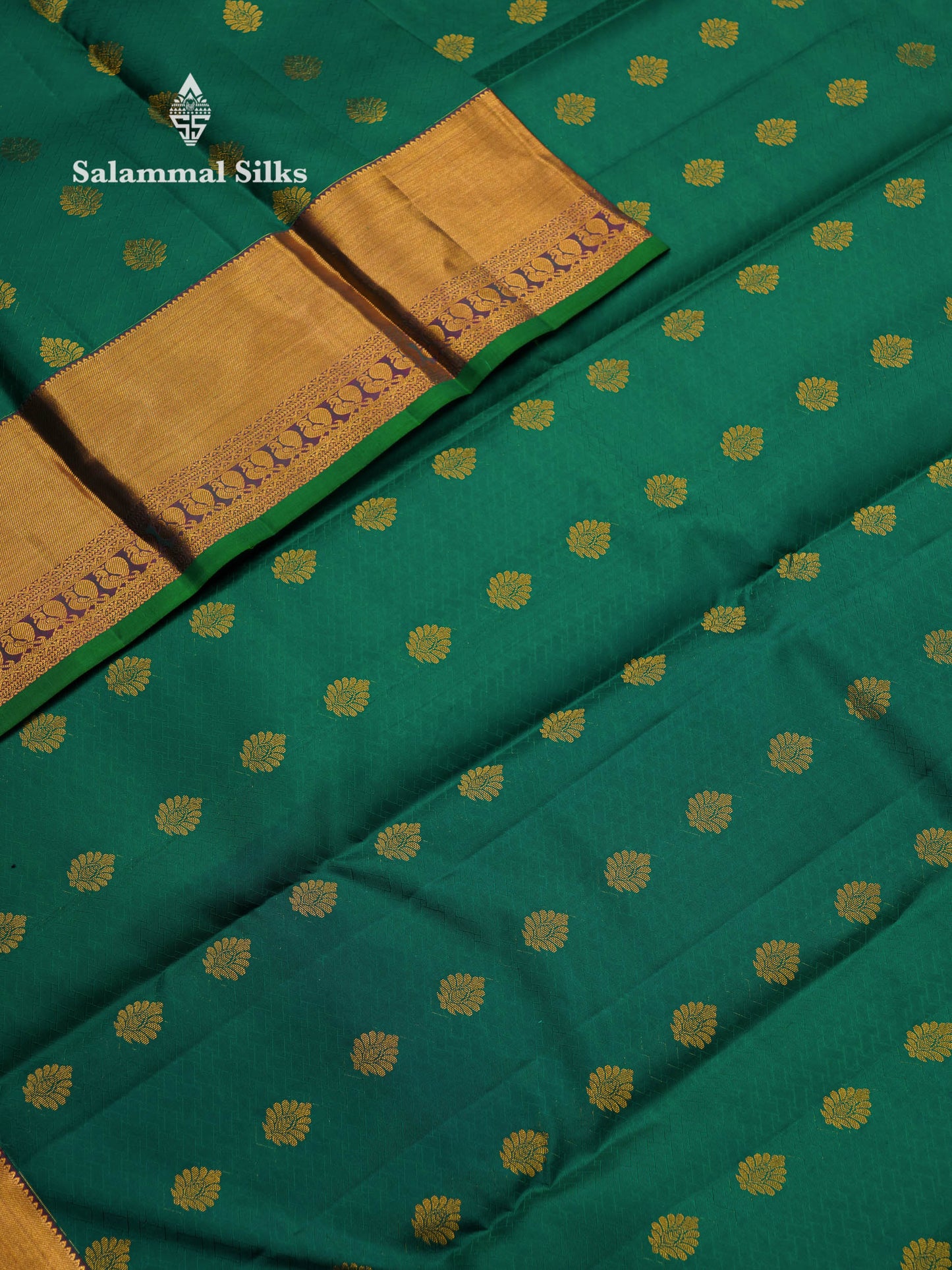 Beautiful Bottle Green Pure Kanjivaram Silk Saree With Contrast Magenta Traditional Border