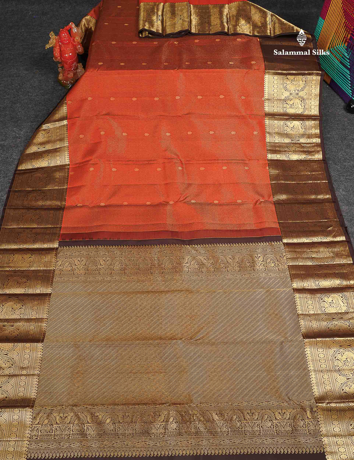 Pure Kanjivaram Silk Saree - Rust Orange Colour Body Vertical Vaira Oosi Lines With Butta & Contrast Dark Brown Long Border