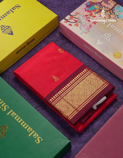 Beautiful Chilly Red Pure Kanjivaram Silk Saree With Contrast Maroon One Side Traditional Border