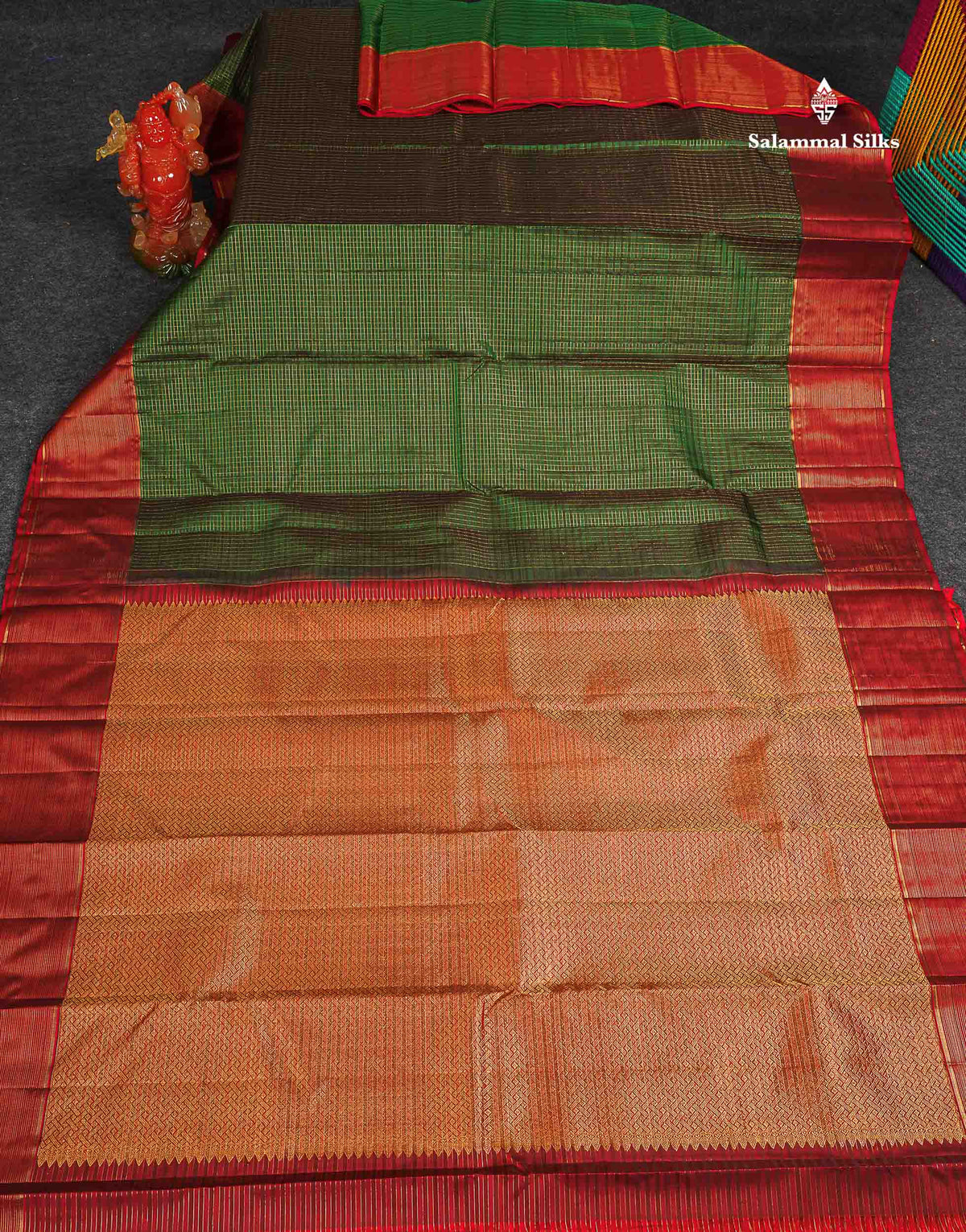 Pure Kanjivaram Silk Saree - Dual Tone Bottle Green Colour Body Small Checks & Contrast Maroon Vaira Oosi Lines Border