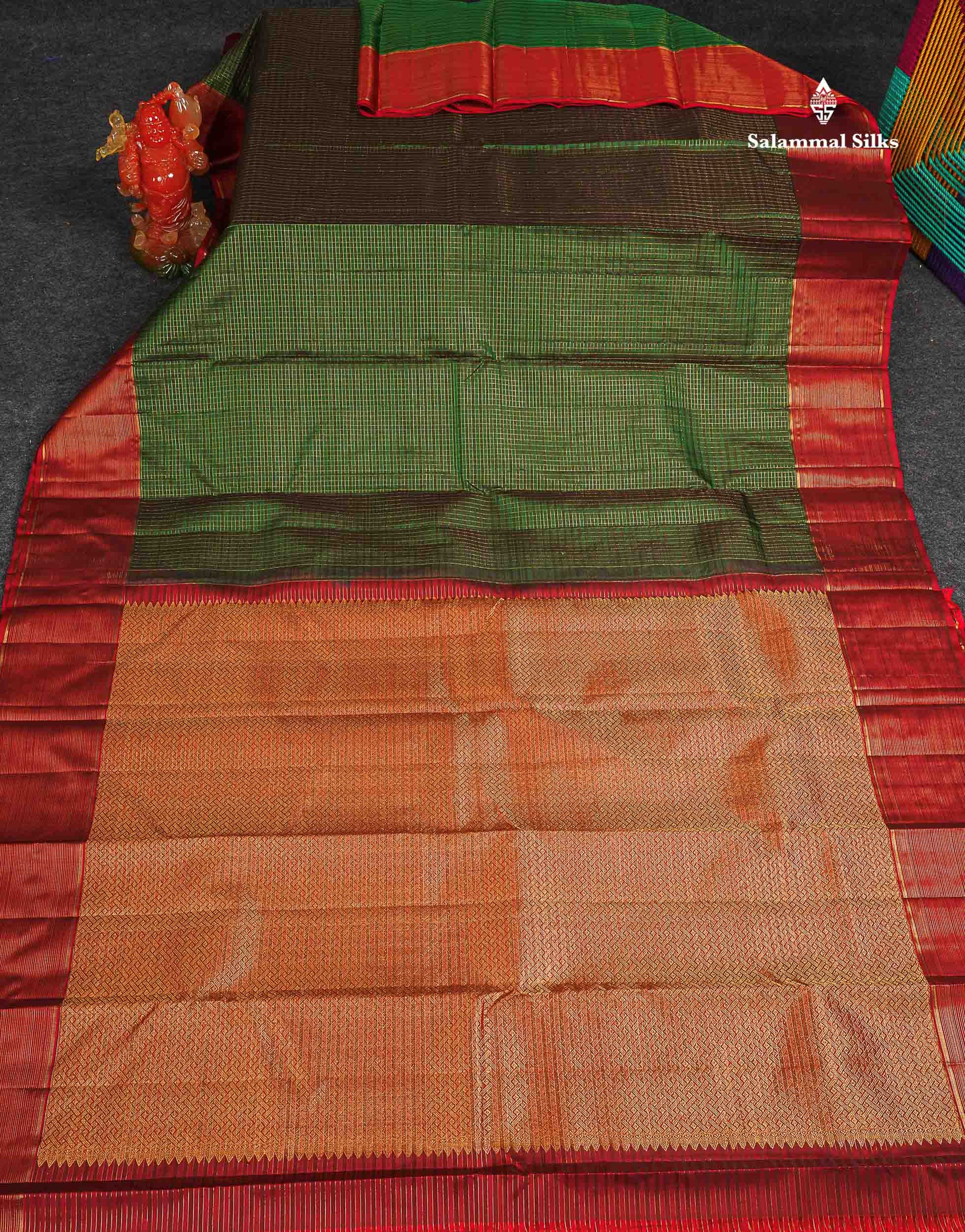 Pure Kanjivaram Silk Saree - Dual Tone Bottle Green Colour Body Small Checks & Contrast Maroon Vaira Oosi Lines Border