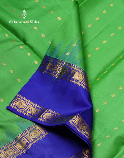 Beautiful Parrot Green Pure Kanjivaram Silk Saree With Contrast Royal Blue Traditional Rettapet Border
