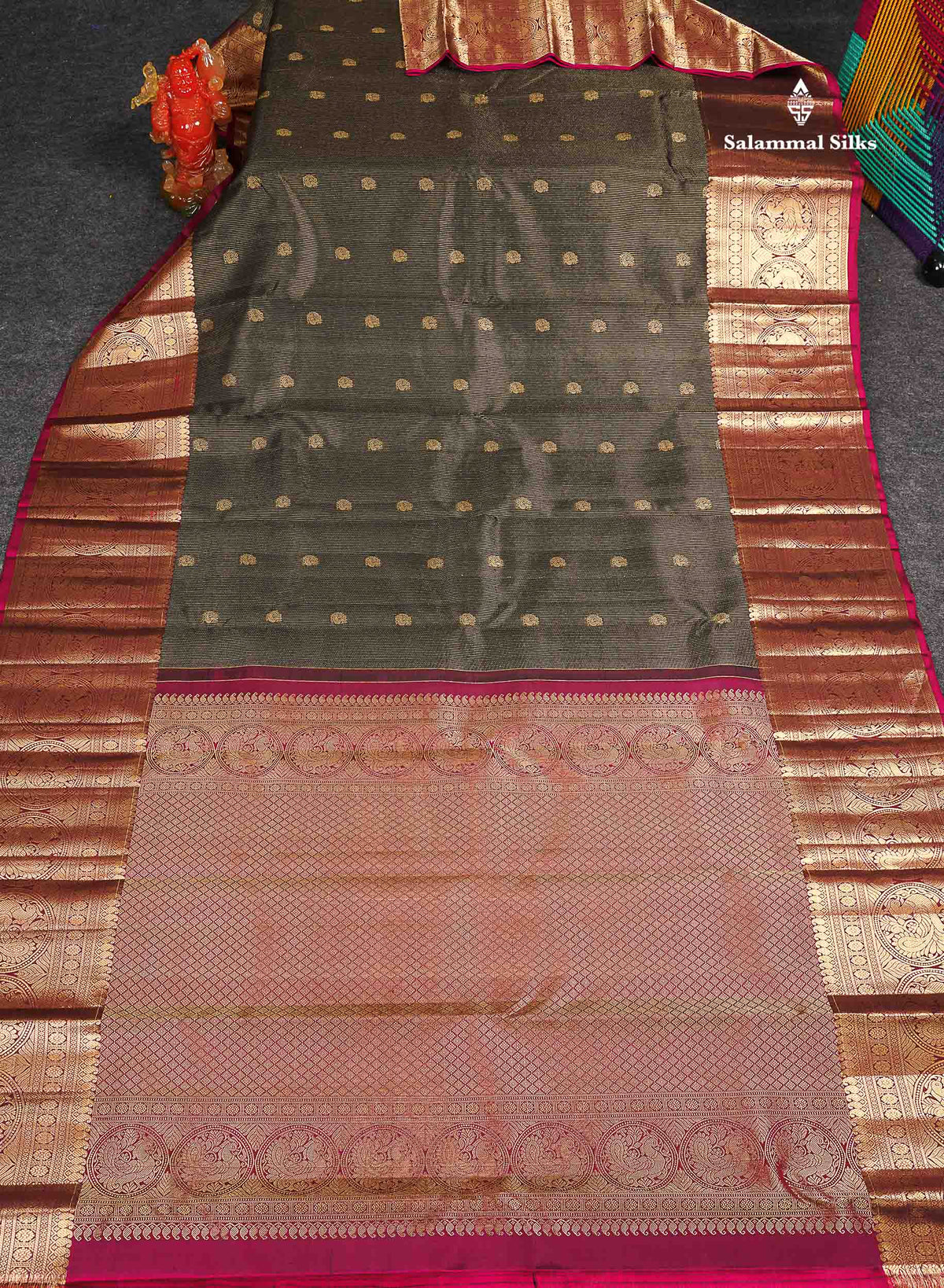 Pure Kanjivaram Silk Saree - Black Colour Body Vertical Lines With Butta & Magenta Long Border 