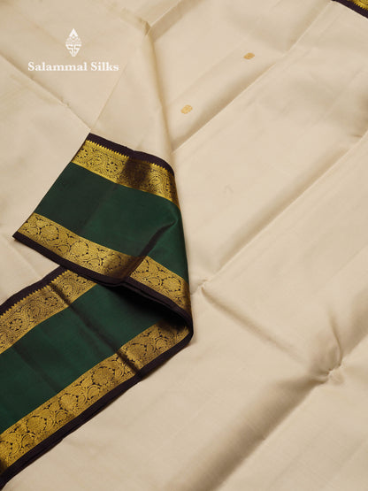 Korvai Beautiful Half White Pure Kanjivaram Silk Saree With Contrast Dark Brown Traditional Rettapet Border