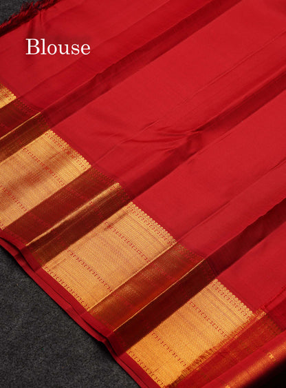 Korvai Beautiful Bottle Green Pure Kanjivaram Silk Saree With Contrast Maroon Traditional Border