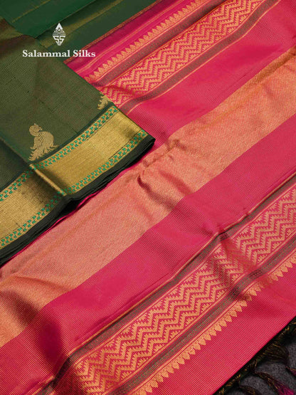 Beautiful Bottle Green Vaira Oosi Pure Kanjivaram Silk Saree With Traditional Medium Border