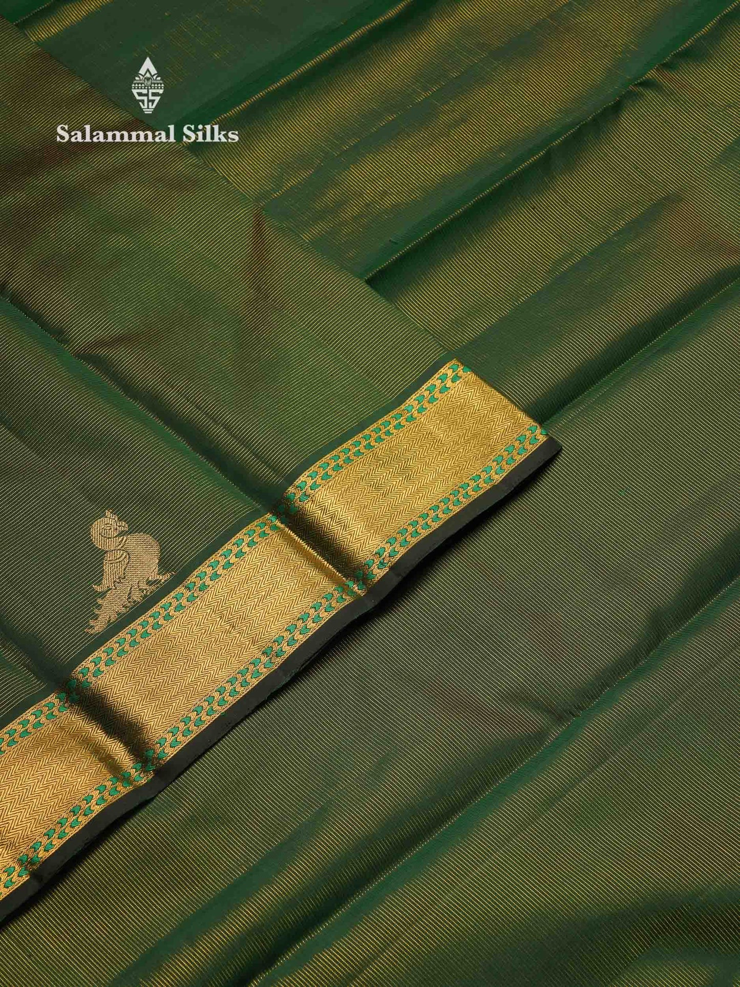 Beautiful Bottle Green Vaira Oosi Pure Kanjivaram Silk Saree With Traditional Medium Border