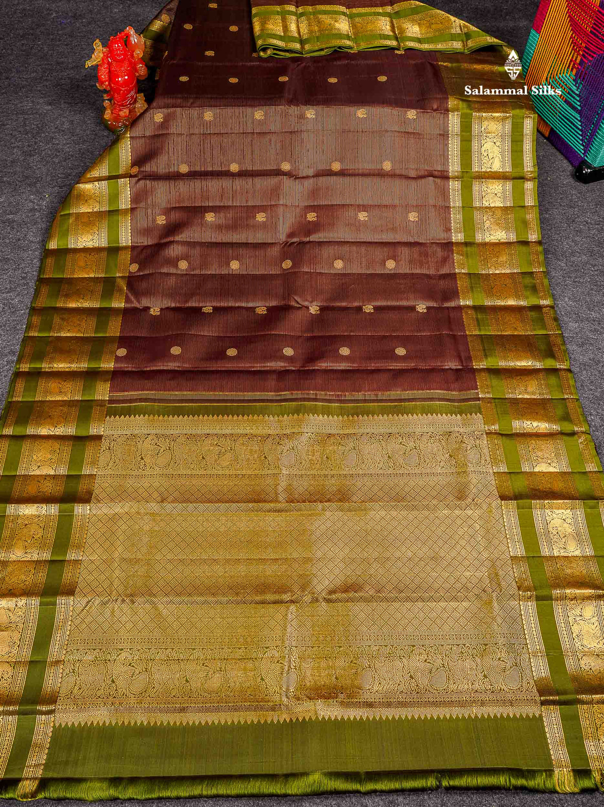 Pure Kanjivaram Silk Saree - Dark Brown Colour Body Vaira Oosi Lines With Butts Contrast Olive Green Border