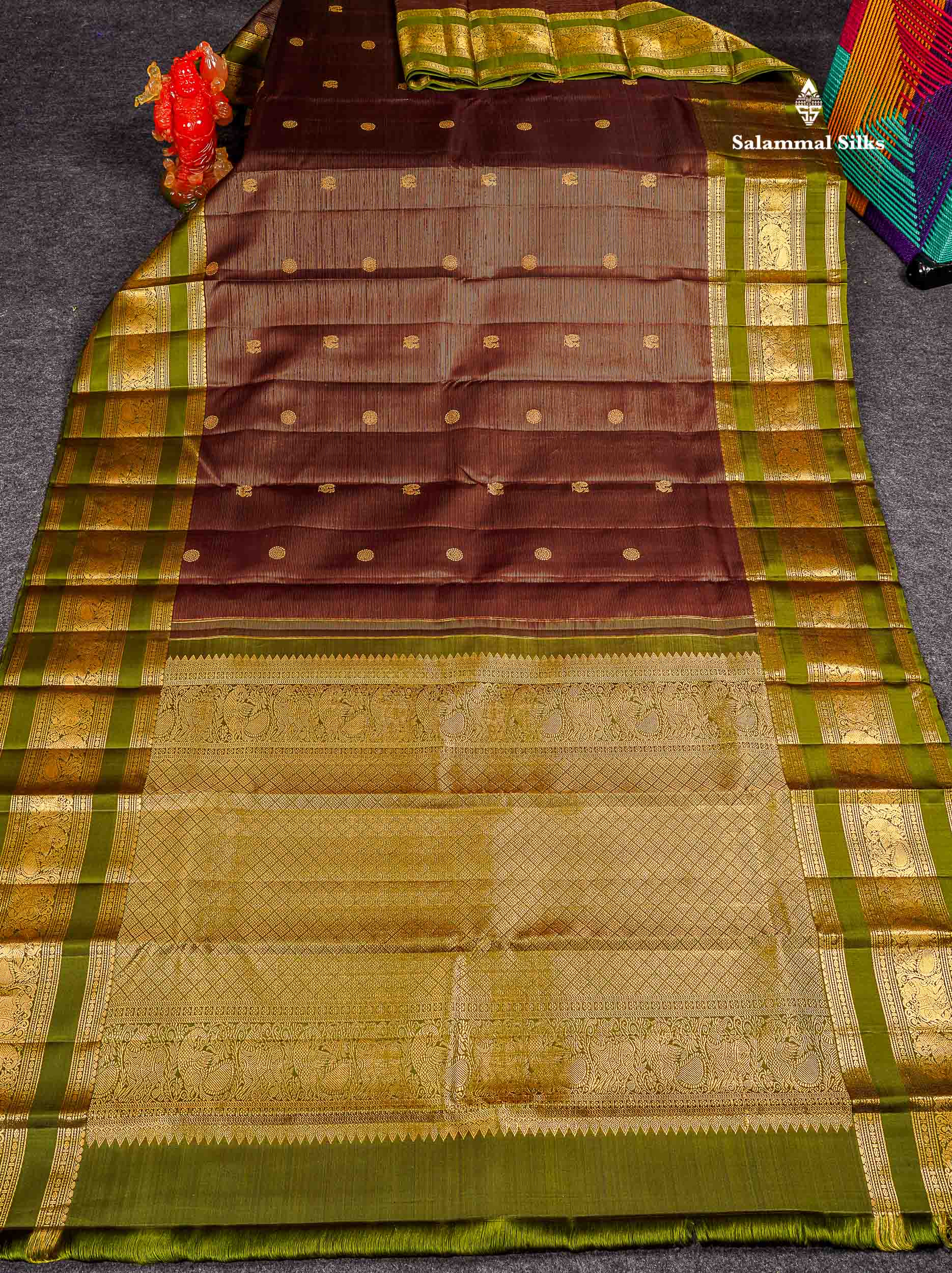 Pure Kanjivaram Silk Saree - Dark Brown Colour Body Vaira Oosi Lines With Butts Contrast Olive Green Border