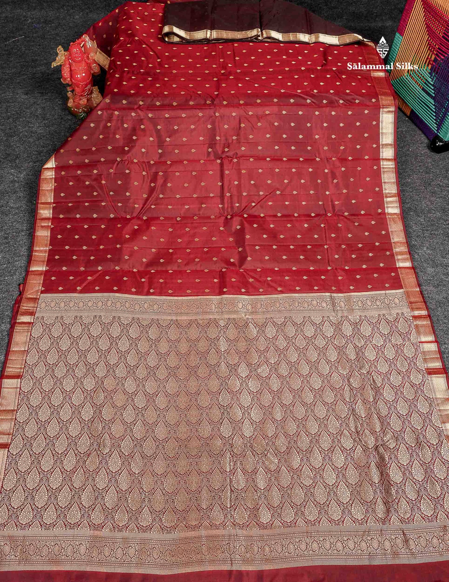 Pure Kanjivaram Silk Saree - Maroon Colour Body Zari Buttas With Small Border 
