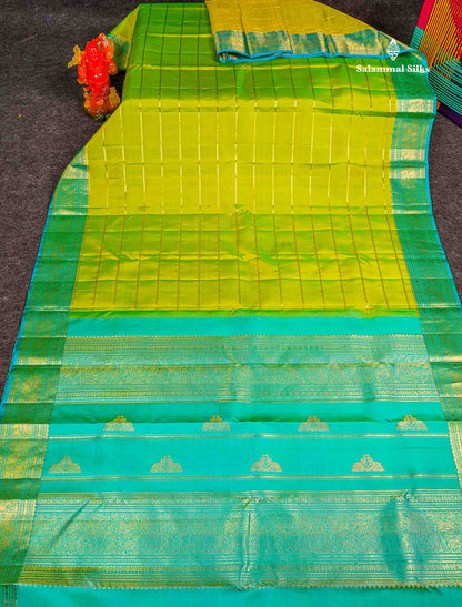 Pure Kanjivaram Silk Saree - Manthulir Green Colour Body With Sapphire Blue Traditional Border